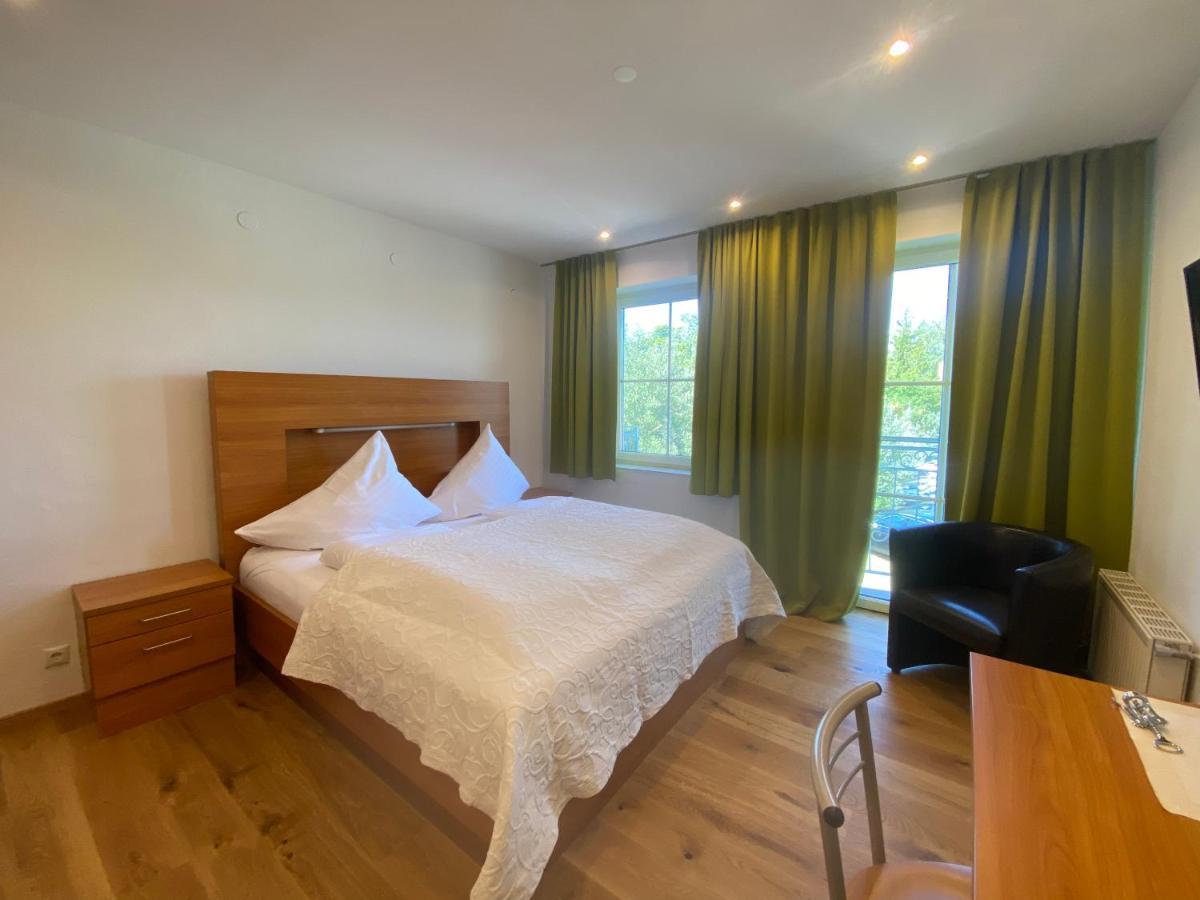 Seehotel Herlinde Podersdorf am See Exterior foto