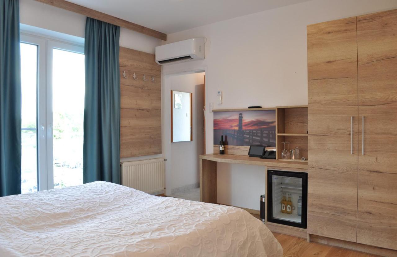 Seehotel Herlinde Podersdorf am See Exterior foto